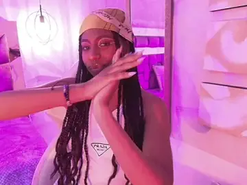 Stripchat Free Porn Cam of Queen_perla_