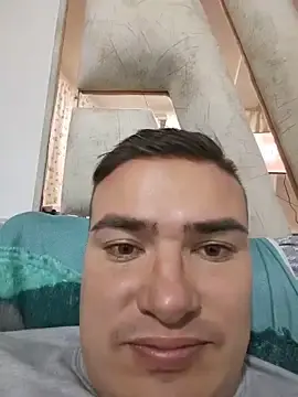 Stripchat Live Sex Cam of Andy-rtg