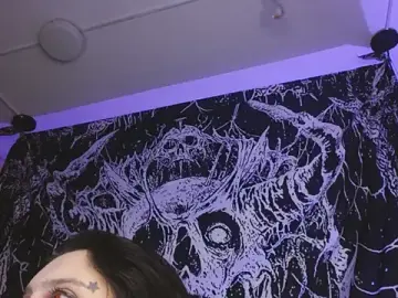 Stripchat Watch Live Sex Cams of mikaskullcs