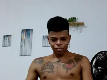 Stripchat Watch Live Sex Cams of BrandonStond