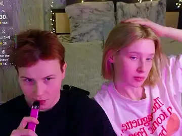 Stripchat Live Porn of Girls_Fingers