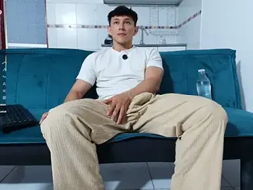 Stripchat Live Sex of jacques_cardiet