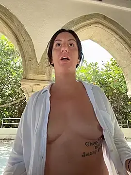 Stripchat Adult Webcams of sweetsirenn