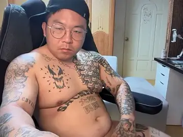 Stripchat Free Porn Cam of krnluvr