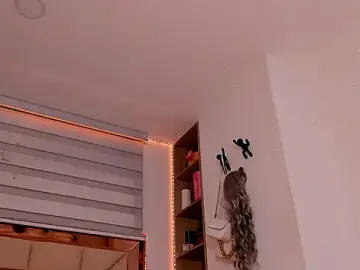 Stripchat Adult Webcam of AngelaClarke520