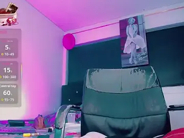 Stripchat Watch Live Sex Cams of Kendall_hornyy