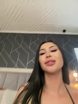 Stripchat Live Sex of EmyLaveau