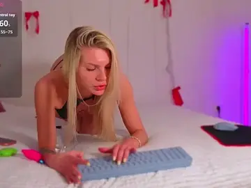 Stripchat Watch Live Sex Cams of Nicole_Hampton