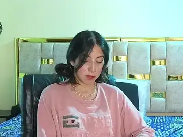 Stripchat Live Sex Cam of ling_ling24