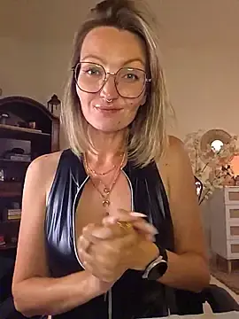 Stripchat Live Sex of MissMialicious