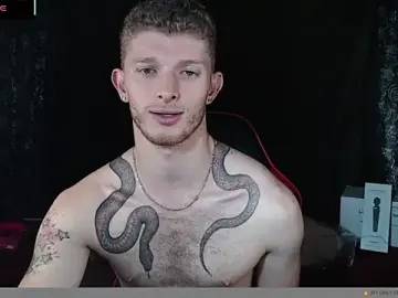 Stripchat Live Sex Cam of andrewxbi