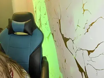 Stripchat Free Porn Cam of Scarbadgirl_