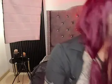 Stripchat Live Porn of Scarbadgirl_