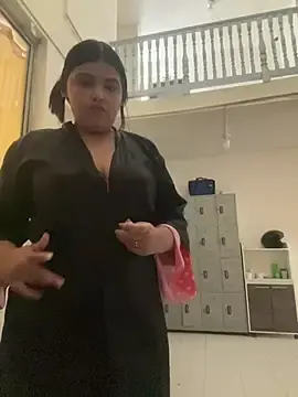 Stripchat Sex Cam of Lia_sexx