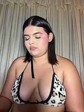 Stripchat Live Sex Cam of Lia_sexx