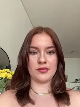 Stripchat Live Sex Cam of MaribelRiver