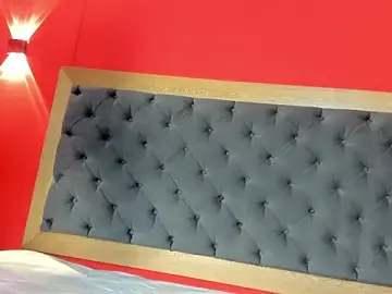 Stripchat Best live sex cam show of YayaHilton