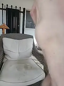 Stripchat Live Sex of cuminmyface100