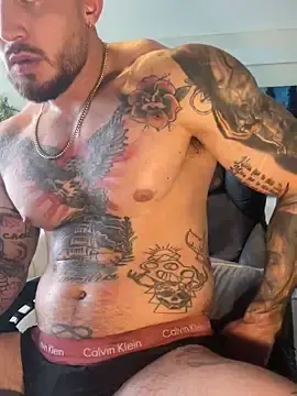 Stripchat Free Porn Cam of DimitriSullivan_
