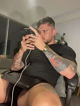 Stripchat Sex Cam of DimitriSullivan_