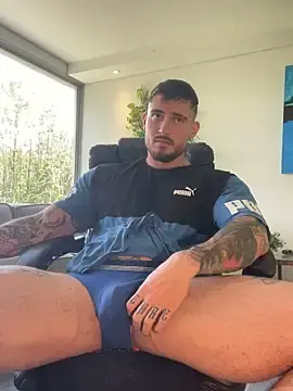 Stripchat Adult Video Chat of DimitriSullivan_