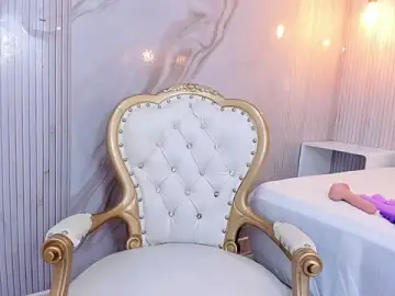 Stripchat Live Sex Cam of ariana_pocahontas