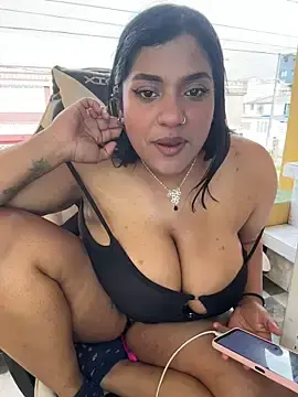 Stripchat Live Sex of Nahomy_firee