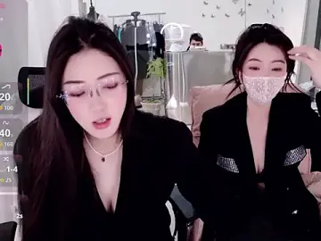 Stripchat Free Porn Cam of yangyang-777