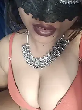 Stripchat Adult Webcams of SEXYY_TRANSY_WITH_GIRL