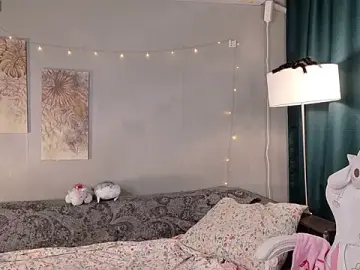 Stripchat Free Live Porn of KikiMoor