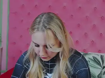 Stripchat Adult Webcam of Sky_Cutie