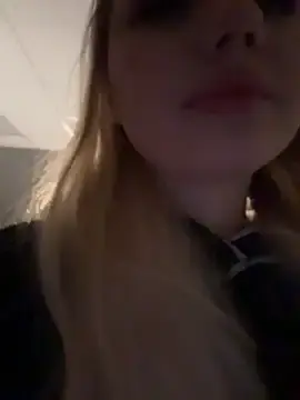 Stripchat Adult Webcam of Sky_Cutie