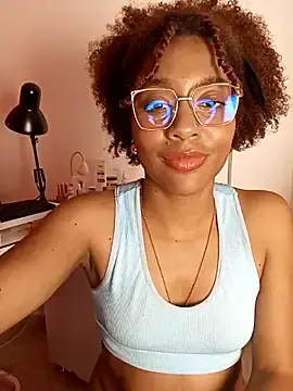 Stripchat Adult Webcam of thaimy_