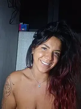 Stripchat Live Sex Cam of allyson22andy