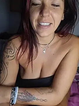 Stripchat Sex Cam of allyson22andy