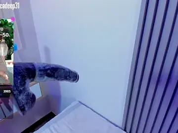 Stripchat Live Sex Cam of angels_collins