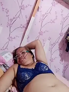 Stripchat Live Sex of vickyhot1966