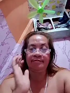 Stripchat Live Sex Cam of vickyhot1966