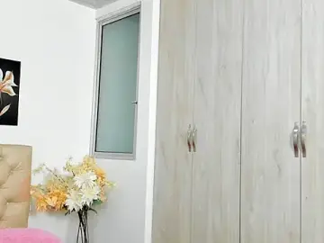 Stripchat Live Sex of pinky_f00x