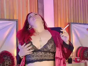 Stripchat Live Sex Cam of LilyyBigAss