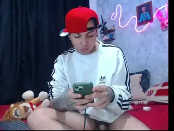 Stripchat Private Sex Chat of extrongerboyx_12