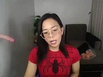 Stripchat Nude Webcam of Callmesuesue