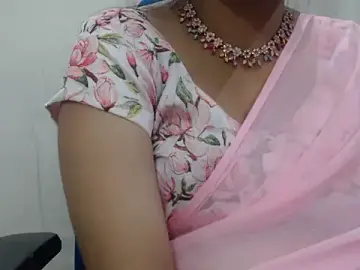 Stripchat Free Porn Cam of Lovely_Siri_23