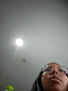 Stripchat Sex Cam of SheenaBrooke