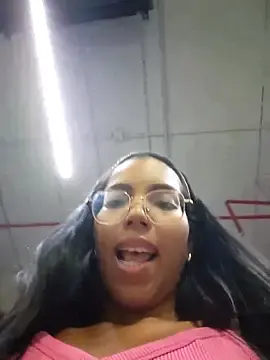 Stripchat Nude Webcam of SheenaBrooke