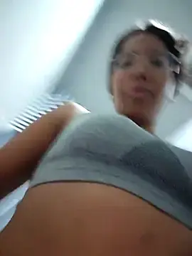 Stripchat Live Sex Cam of SheenaBrooke