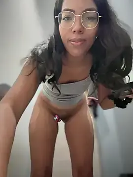 Stripchat Free Porn Cam of SheenaBrooke