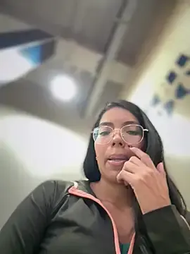 Stripchat Nude Webcam of SheenaBrooke