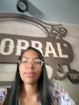 Stripchat Free Live Porn of SheenaBrooke