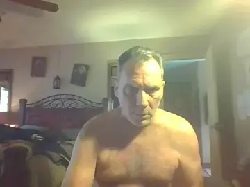 Stripchat Live Sex Cam of HunkofRock